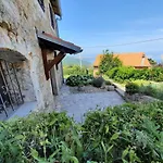 Tatil Evi Stone House In Dobrec With Sea Views