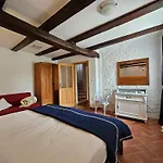 Tatil Evi Stone House In Dobrec With Sea Views