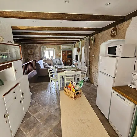 Stone House In Dobrec With Sea Views Prázdninový dům Lovran