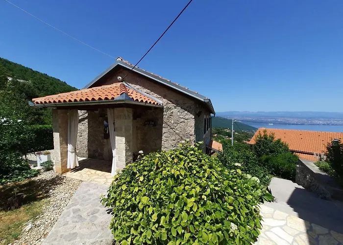 Stone House In Dobrec With Sea Views ロヴラン
