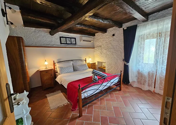 別荘 Stone House In Dobrec With Sea Views *