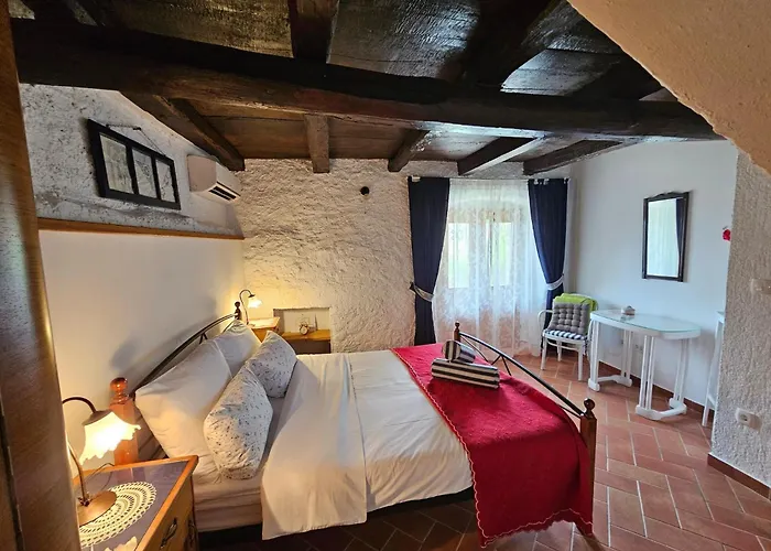 別荘 Stone House In Dobrec With Sea Views ロヴラン