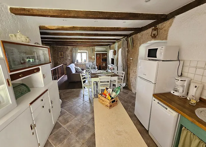 Stone House In Dobrec With Sea Views 別荘 ロヴラン