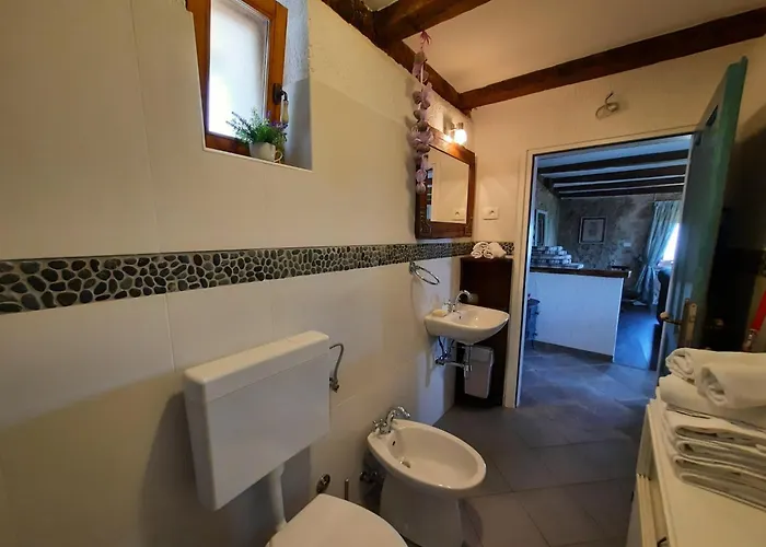 別荘 Stone House In Dobrec With Sea Views ロヴラン