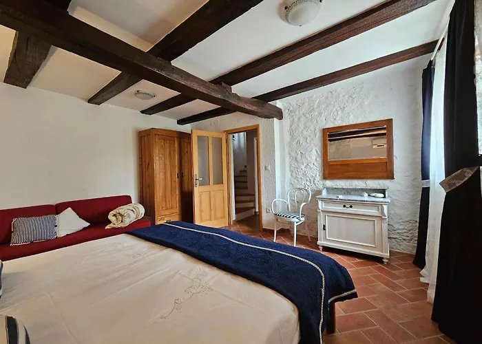 Holiday home Stone House In Dobrec With Sea Views